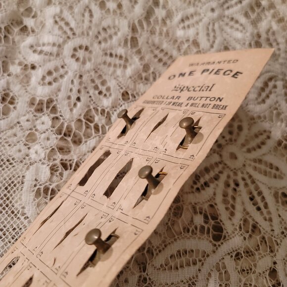 Antique Collar Button Display with 5 Buttons One Piece Special Warranted No.2094 - Picture 3 of 6